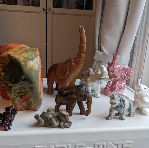 Elephant collection in various materials - Picture 1 of 5